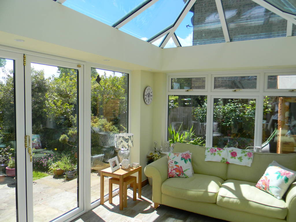 Aluminium Edwardian with Livin Room Section in Fringford