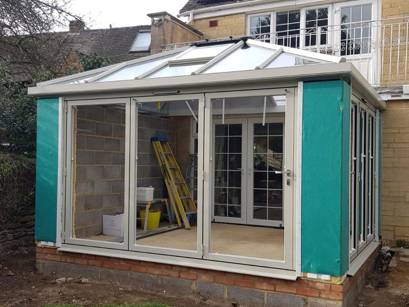 Loggia conservatory with Origin Bi-folding doors in Oxford